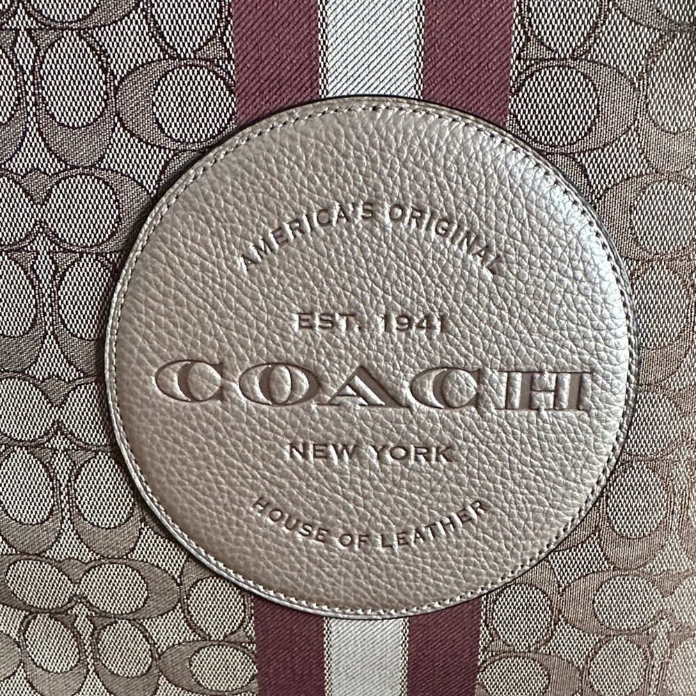 Coach Dempsey Signature Canvas Dempsey Carry All Bag with Hangtag. NWT - Picture 3 of 13